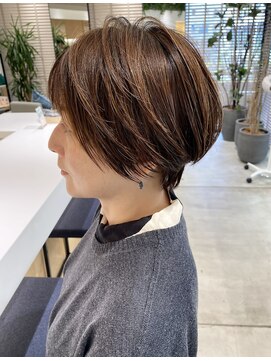 ステアケース 武蔵小杉店(stair:case) 大人くびれショート/白髪ぼかしハイライト/髪質改善30代40代50代
