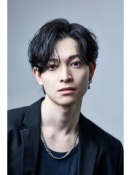 オーシャントーキョー シブヤジンナン(OCEAN TOKYO shibuya JINNAN) 黒髪センターパート