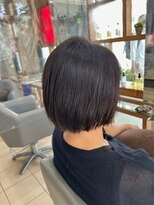 スタジオ アルファプラス 日暮里店(studio α+)&nbsp;ステップボーンカットカットボブショートハイライト白髪ぼかし