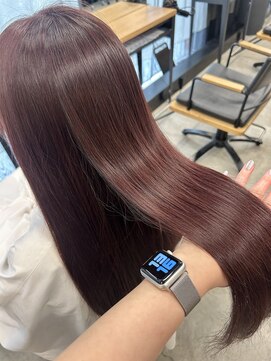 アリュウル 表参道(ALLURE) カシスピンクカラー◎矢口