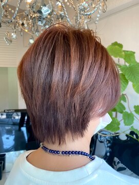 ディアンヌ(Dianne) ショートレイヤー【Dianne_渡部】