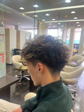 シャルトルーズ(Chart Reuse) 福山市/chartreuse/ワイルド系ハードスパイラルパーマ