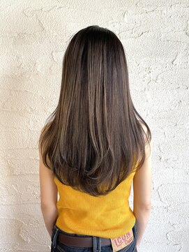 コルク バイ マグ 松本駅前(COLK by Mag) オンブレグレージュオリーブベージュくびれミディ大人美人