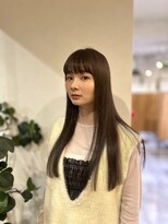 アーリア(aria) ナチュラルなストレートヘア