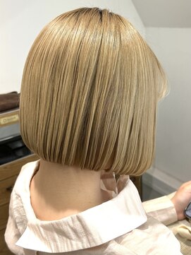 フォト イケブクロ(foto IKEBUKURO) ぷつっとボブ/切りっぱなし/ブリーチカラー