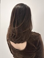 ムード(MOOD,)&nbsp;ダークアッシュ/ミディアムレイヤーカット/大人ガーリー/銀座