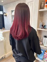 キャアリー(Caary)&nbsp;福山市Caary特殊ビビットレッドカラーグラデーション艶髪ロング