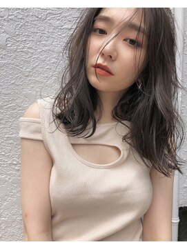 ブリンク(blink) 外国人風グレーベージュ