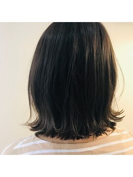 ミルコ 蕨店(milco) 外ハネ×透け感ダークカラー