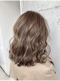 Lien☆美髪ナチュラルシアーベージュ外ハネレイヤーミディ立川