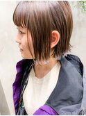 切りっぱなしボブ、外ハネ、スリークボブ、アッシュブラウン