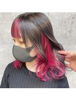 キャラ シャローネ 池袋(Chara Chalone)&nbsp;鬼滅の刃の主題歌を歌われているLiSAさんのようなピンクカラー