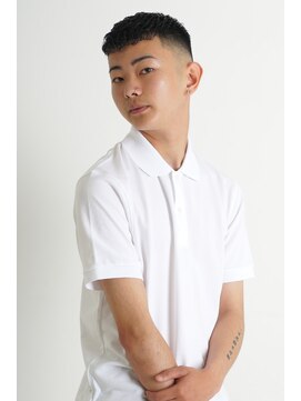 にもう 濡れパンクロップスタイルスキンフェードカットN1