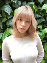 くびれレイヤーワイドバングホワイトベージュ_グレーベージュ