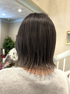 リノ カルバリ(Lino Calbari) ナチュラルバレイヤージュ