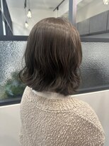 イーチエフ(each f.)&nbsp;【山田紗羅】透明感アッシュ