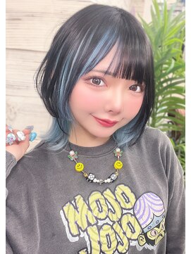 カプセル シンジュク(CAPSULE) ☆CAPSULE☆インナーカラー　スカイブルー　ウルフカット