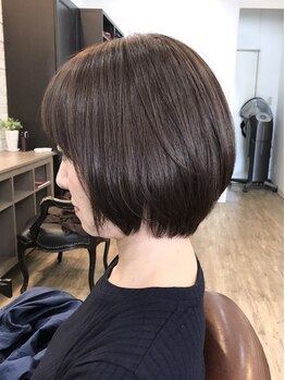 【ファイバープレックス使用で髪を芯から美しく】思わず触れたくなる美髪へ―。ダメージレスで色持ち◎