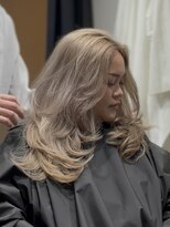 コスモス 町田(COSMOS)&nbsp;バタフライレイヤーカットミディアムレイヤーハッシュカット