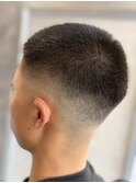 坊主フェード×ナチュラルなダウンパーマ