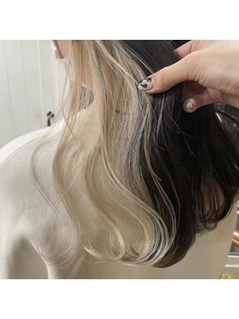 モア(more) 【彦根】イヤリングカラー ホワイトブロンド