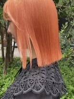 レコ(LECO) コーラルオレンジの艶髪ハイトーンカラー