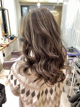 アップ(A+hair) ハイライトカラーミルクティーベージュケアブリーチダブルカラー