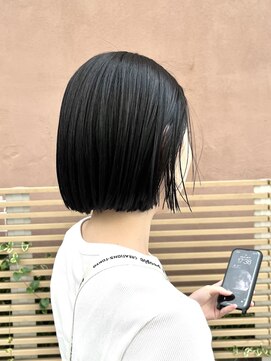 ヘアー アイス 御器所本店(HAIR ICI) 20代30代40代小顔切りっぱなし大人ボブ透け感ブラック