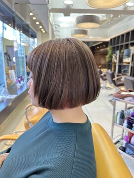 キサ ファータ 恵比寿(kisa fata) インナーカラーボブ顔まわりレイヤー20代30代40代ぱっつん前髪