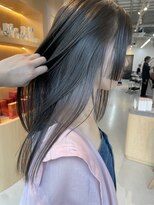 シダ(sida SAIIN)&nbsp;20代インナーカラーグレージュ姫カット