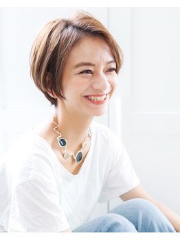 ヴァンファミリー セントラルアーサ店(Van family)の写真/大人気【イルミナカラー】を使用し艶・透明感を保ったまま自然に白髪をカバー♪あなたに合わせたカラーを。