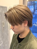 ノイセル(Noisyle)&nbsp;☆ミルクティーカラー×ベージュカラー×センターパートウルフ