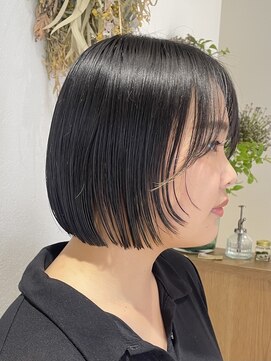 リル 茅ヶ崎(Liru:) イメチェン/ホワイトブロンド/外ハネボブ/美髪/茅ヶ崎駅