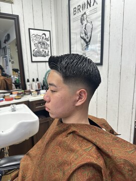 バーバーショップ セカンド(BARBER SHOP 2nd.) フェザーアップ