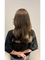 チル(chill)&nbsp;結婚式やイベントシーズンに映えるストレート