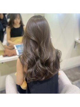 シュガー(Sugar) 透明感カラー/ワンホンヘア/韓国ヘア/顔まわり/大阪/梅田