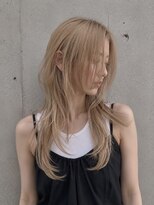 エイチ ウルフカット 大阪梅田(811)&nbsp;バタフライカット韓国風前髮くびれショートくるみちゃんヘア50代