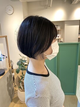 ルプティボア(Le petit bois) 丸みショートボブ+インナーカラー♪