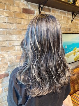 リーヘア(Ly hair) コントラストハイライト