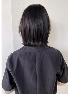 アドレバイハピネス(ADORE by happiness) 暗髪 大人っぽ外ハネボブ 奈良大和八木 20代30代40代