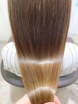 クララ カシハラ(CLALA Kashihara) 酸熱トリートメントで髪質改善