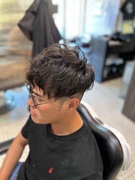 バーバーショップ ライズ(Barber Shop RAIzE) ティアドロップ