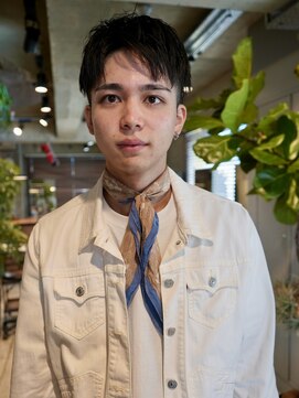 キュー(Cue_) ツーブロックフェードビジネスショート