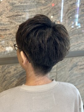 ヒロ銀座 バーバーショップ 札幌本店(HIRO GINZA BARBER SHOP) これからの季節にも《ツーブロックスタイル》