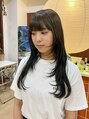 エトイ(etoi) 顔まわりにたっぷり入ったレイヤーはアレンジ次第で楽しみ方色々