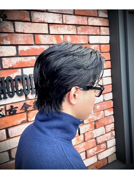 ブラックチョコレート(black chocolate) 毛流れセンターパート