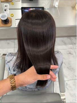 キング(K!ng) 縮毛矯正髪質改善ハイライトレイヤーカット枚方美容室エクステ