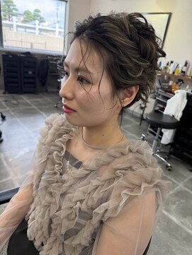 イズミ(izumi) ヘアアレンジ