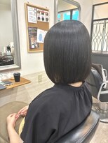 ヘアアンドメイク 心座(hair&make)&nbsp;大人女性の上品インナーカラーボブ