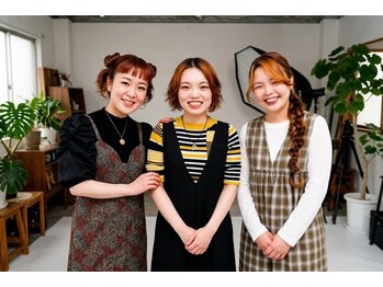 カミコーゼット グレイ(kamiko-Z Gray)の写真/【いづろ通り徒歩1分】女性スタイリストのみの癒し空間＊丁寧で細やかな気遣いに40代以上のファン多数◎